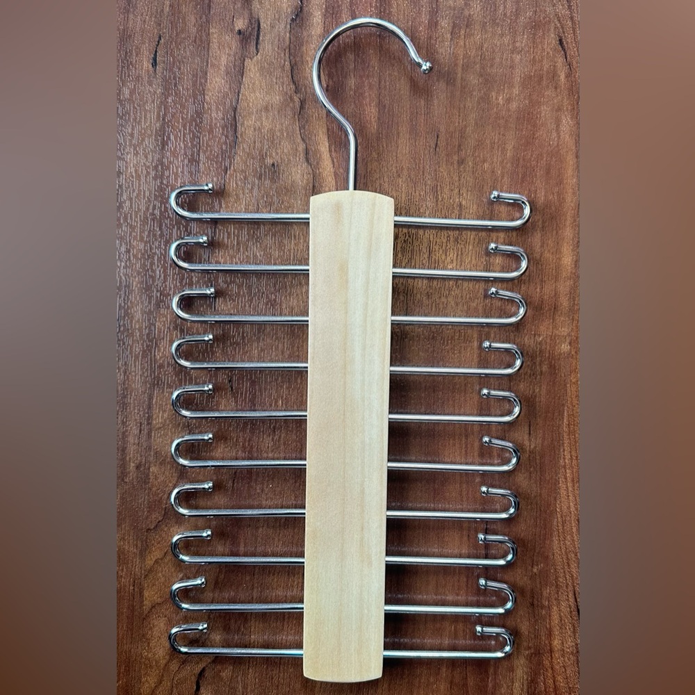 Wood And Metal Neck Tie/Belt Hanger Fits 20